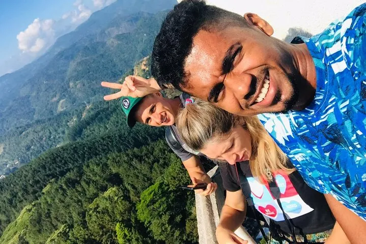 Guests on a Lanka Mile Tours tour in Sri Lanka